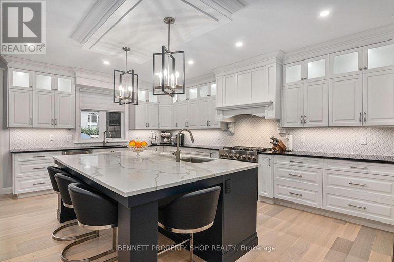 28848172/10-westwood-drive/meadowlandscrestview/ottawa/ontario/K2G2W7_8