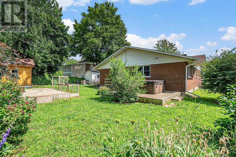 28468719/6-strathcona-street/smiths-falls/smiths-falls/ontario/K7A1V5_30