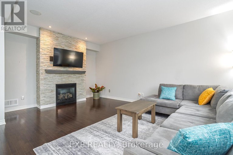 28588518/679-rockrose-way/blossom-parkkemp-parkfindlay-creek/ottawa/ontario/K1T0L7_12