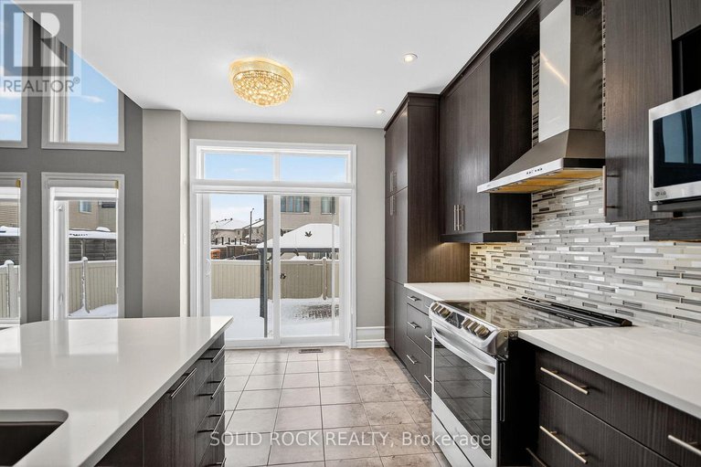 29092513/118-wilhelmina-place/riverside-southgloucester-glen/ottawa/ontario/K4M0B4_17