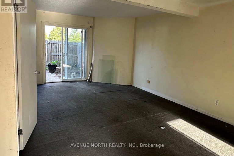 28845916/60-1771-dondale-street/pineview/ottawa/ontario/K1B5H7_3