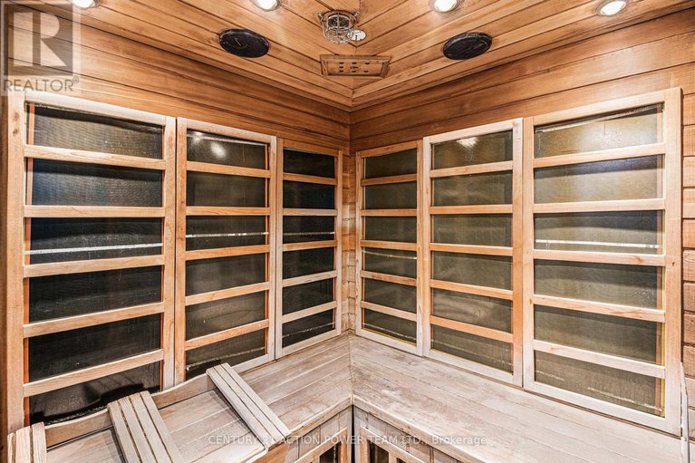 29249205/1506-238-besserer-street/sandy-hill/ottawa/ontario/K1N6B1_28