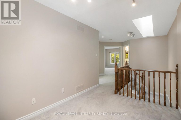 28926999/2080-melette-crescent/avalon-east/ottawa/ontario/K4A4X2_23