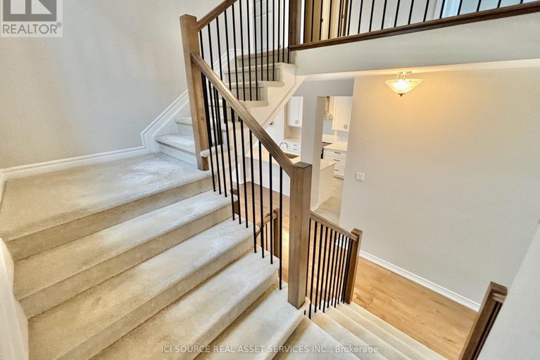28905249/106-equitation-circle/goulbourn-twp-from-franktown-rdsouth-to-rideau/ottawa/ontario/K0A2Z0_14