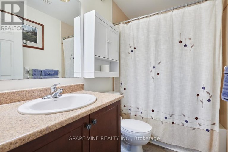 29590569/517-overland-drive/stittsville-north/ottawa/ontario/K2S0C2_30