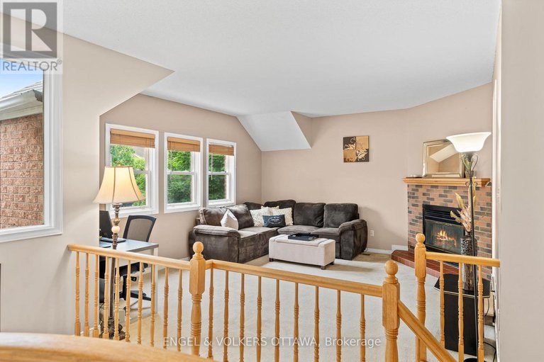 28550043/4-collingwood-crescent/morgans-grantsouth-march/ottawa/ontario/K2K2G6_25