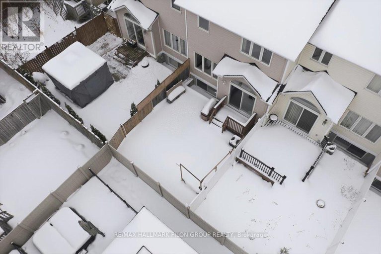 29233592/748-morningstar-way/mer-bleuebradley-estatesanderson-park/ottawa/ontario/K1W0G6_22