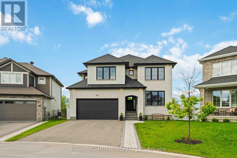 707 Kirkham Crescent