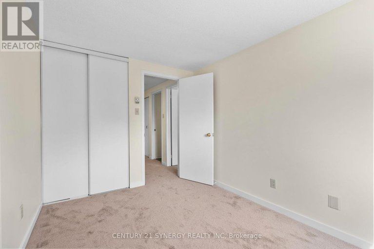 28701824/26b-sonnet-crescent/westcliffe-estates/ottawa/ontario/K2H8W7_19