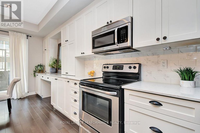 28641852/2-66a-tipperary-private/longfields/ottawa/ontario/K2J2T3_6