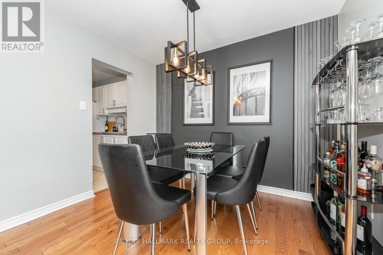 29467530/23-485-canotia-place/fallingbrookpineridge/ottawa/ontario/K4A2K3_17