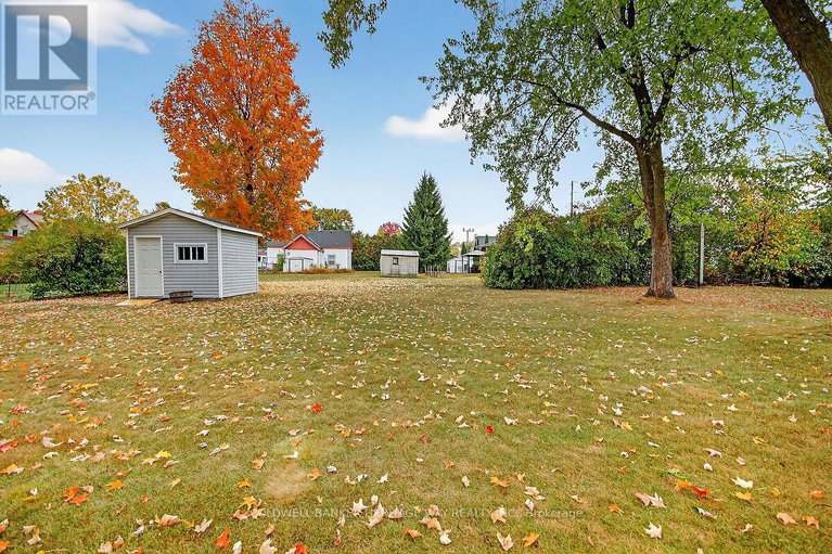 29223136/268-ottawa-street/almonte/mississippi-mills/ontario/K0A1K0_22