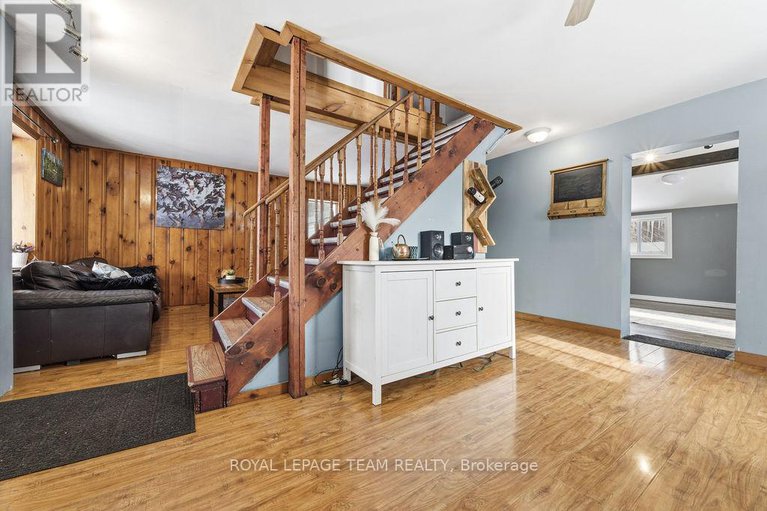 29184195/160-burnstown-road/mcnabbraeside-twps/mcnabbraeside/ontario/K0A3L0_19