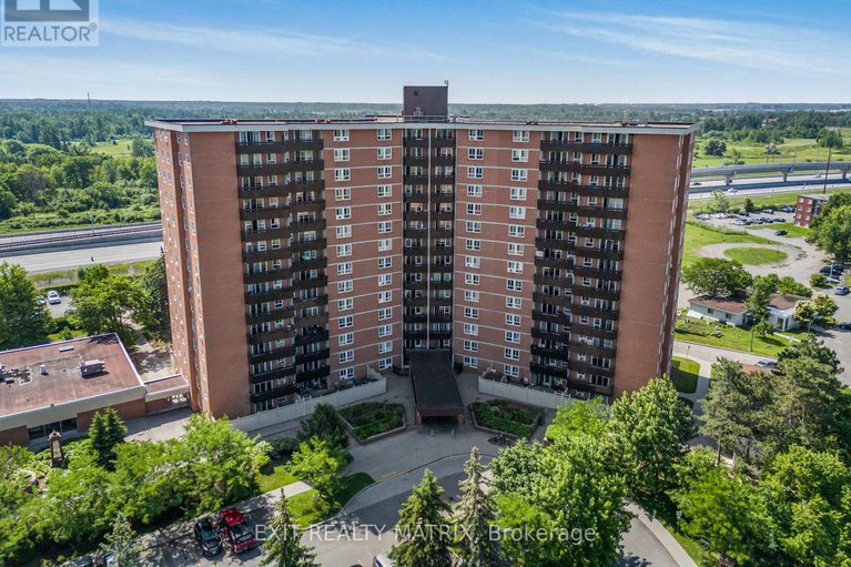 28517478/1005-2000-jasmine-crescent/beacon-hill-south/ottawa/ontario/K1J8K4_1