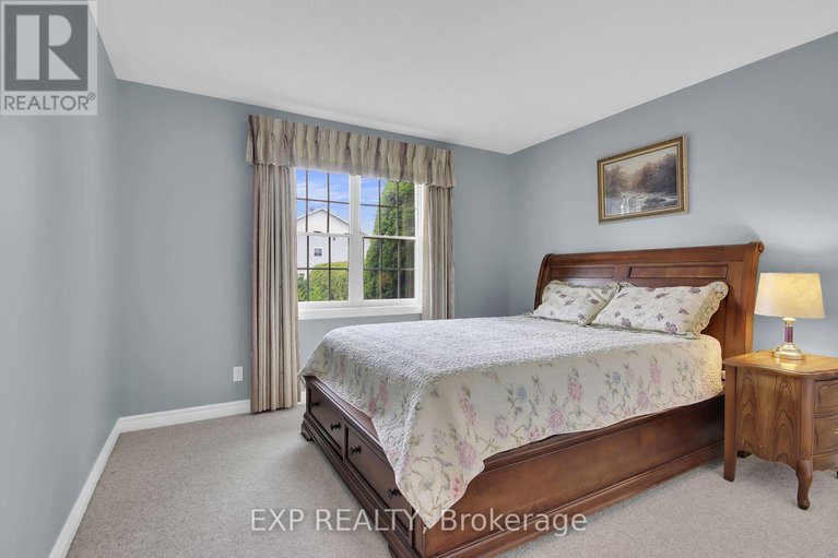 28795569/40-evelyn-street/almonte/mississippi-mills/ontario/K0A1A0_29