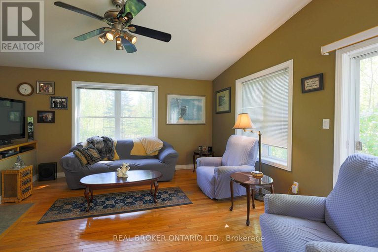 29057579/988-county-44-road/north-grenville-twp-kemptville-south/north-grenville/ontario/K0G1T0_3