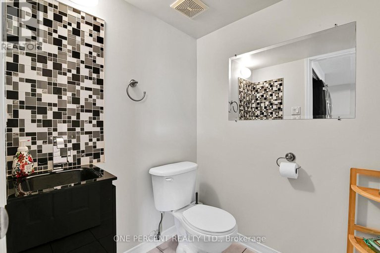 28463418/2572-alanis-private/emerald-woodssawmill-creek/ottawa/ontario/K1T4A1_9