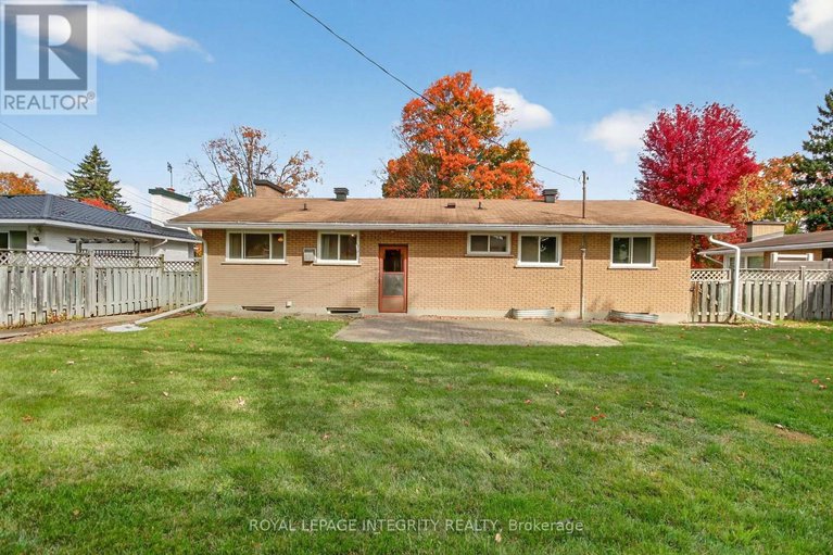 29006846/2106-dunelm-street/elmvale-acresurbandale/ottawa/ontario/K1G2S3_40