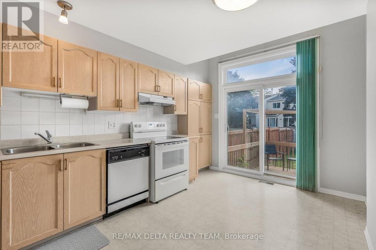 28837602/1969-sunland-drive/fallingbrookgardenway-south/ottawa/ontario/K4A3T1_6
