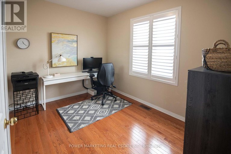 28585317/124-strathcarron-crescent/morgans-grantsouth-march/ottawa/ontario/K2K0C7_10