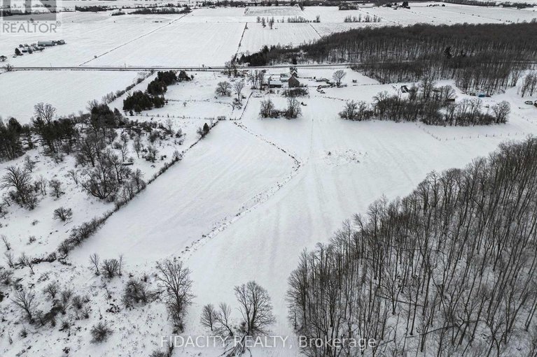 28628376/5046-carp-road/fitzroy-ward-south-east/ottawa/ontario/K0A2H0_31