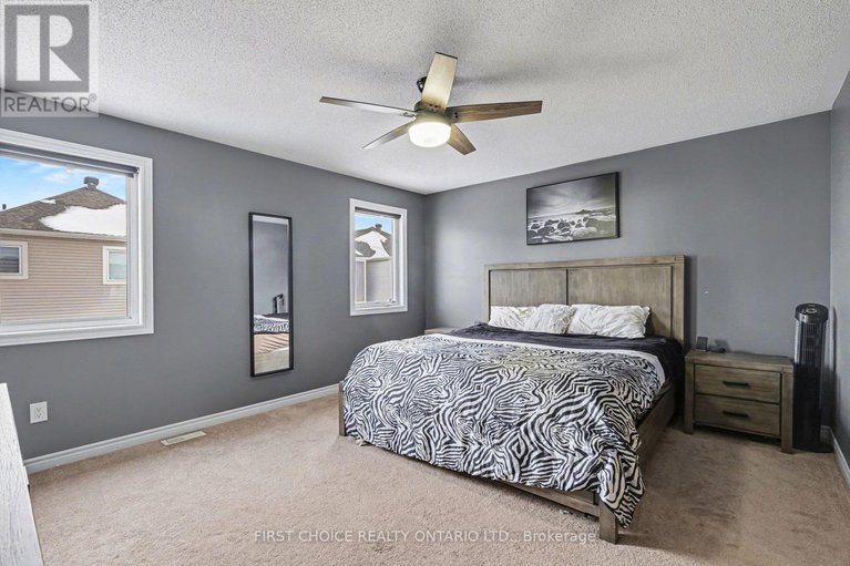 29367169/622-bluegill-avenue/half-moon-bay/ottawa/ontario/K2J5Y8_11