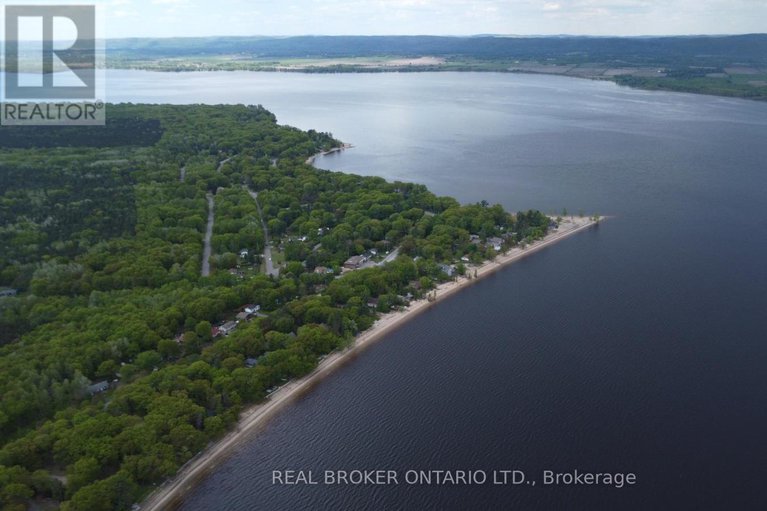 28470618/190-woods-road/constance-bay/ottawa/ontario/K0A3M0_5