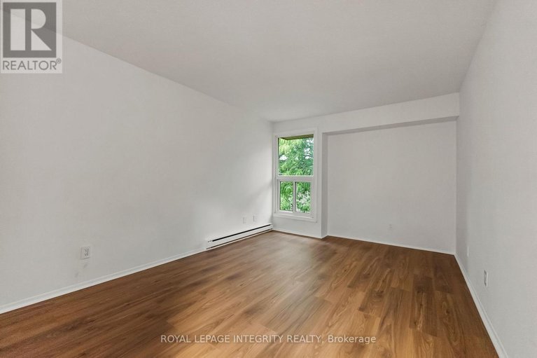 29479548/39-3415-uplands-drive/hunt-club/ottawa/ontario/K1V9N3_15