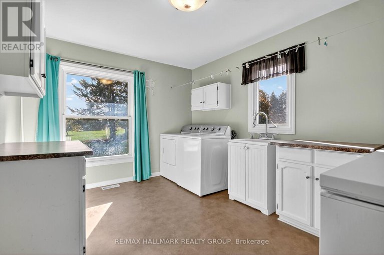 29085504/2772-harbison-road/rideau-twp-south-to-roger-stevens-drive/ottawa/ontario/K0A2Z0_33