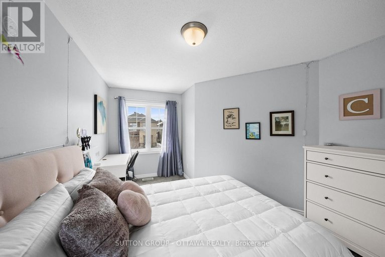 29646315/1013-manege-street/stittsville-south/ottawa/ontario/K2S0Y8_24