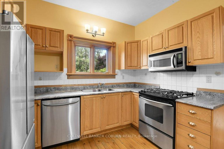 28585440/11719-lakeshore-drive/south-dundas-matilda-twp/south-dundas/ontario/K0C1X0_16