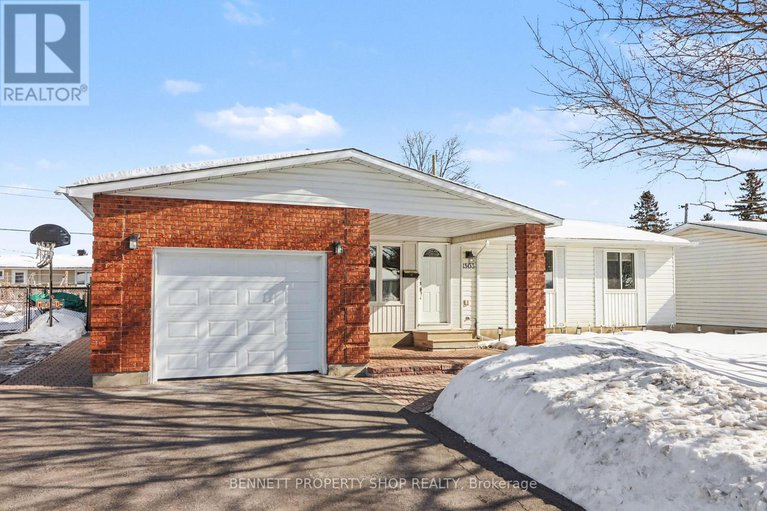 29401594/1503-blackheath-street/bilberry-creekqueenswood-heights/ottawa/ontario/K1E1K6_1