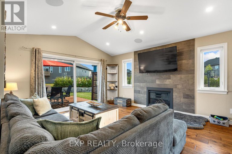 28897767/86-horton-street/mississippi-mills-ramsay-twp/mississippi-mills/ontario/K0A1A0_17