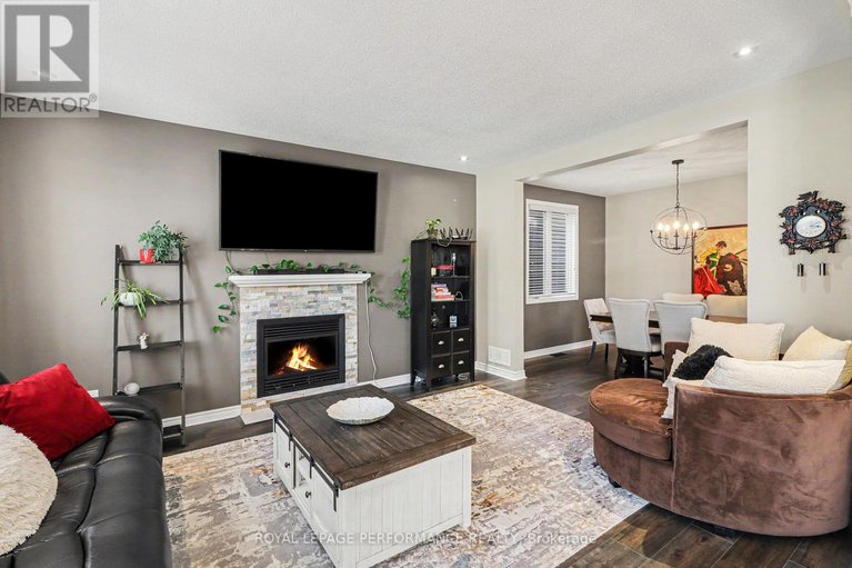 29634644/717-magnolia-street/avalon-west/ottawa/ontario/K4A0Z2_12