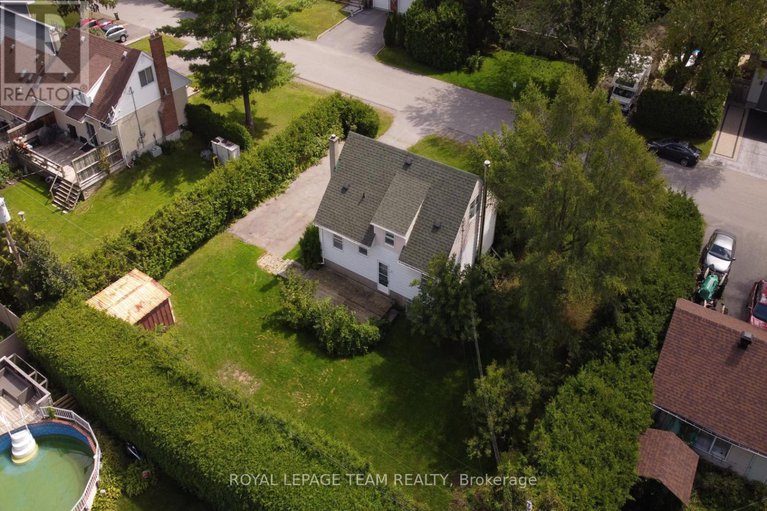 28643909/115-rita-avenue/meadowlandsst-claire-gardens/ottawa/ontario/K2G2H2_12
