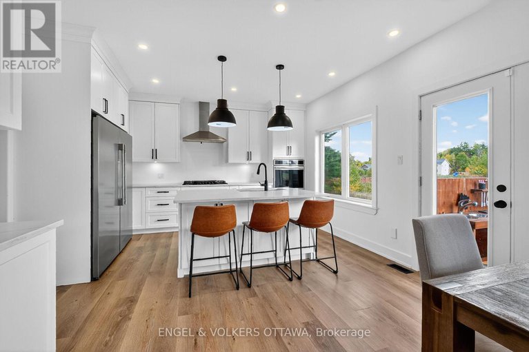 29060729/57-paul-a-bertrand-drive/mcnabbraeside-twps/mcnabbraeside/ontario/K7S3G8_21