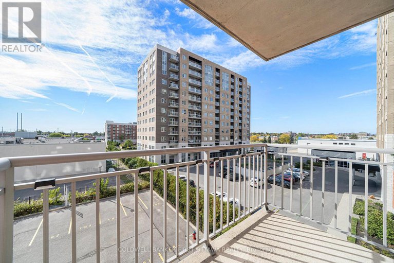 28960475/403-120-grant-carman-drive/borden-farmstewart-farmcarleton-heightsparkwood-hills/ottawa/ontario/K2E1C8_12