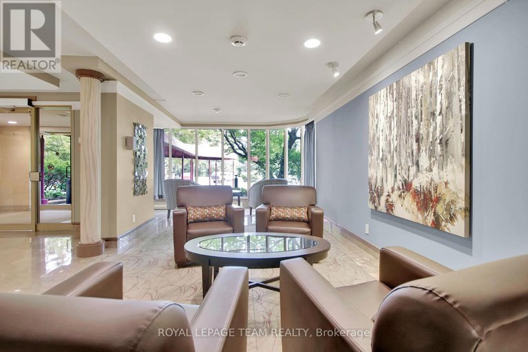 28815929/804-100-grant-carman-drive/borden-farmstewart-farmcarleton-heightsparkwood-hills/ottawa/ontario/K2E8B8_4