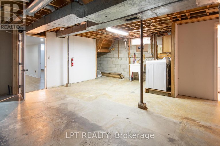 29606503/2317-elmira-drive/parkway-park/ottawa/ontario/K2C1H3_41