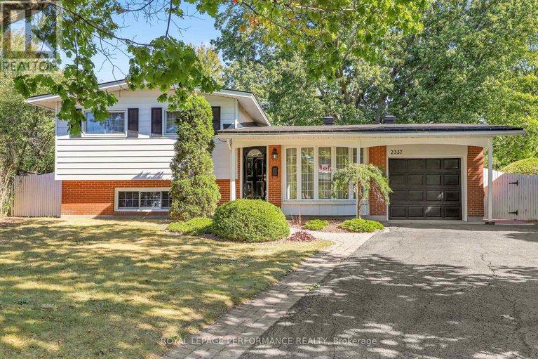 29321647/2337-samuel-drive/elmvale-acresurbandale/ottawa/ontario/K1G3C3_1