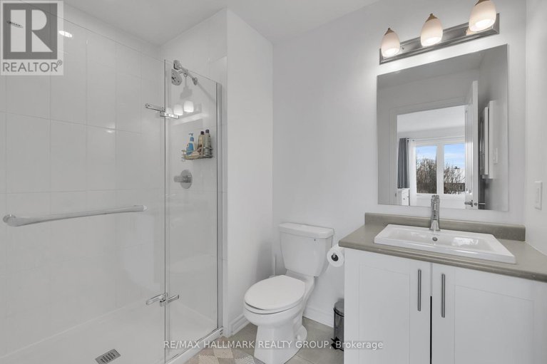 29294452/26-barn-swallow-private/riverside-southgloucester-glen/ottawa/ontario/K4M0H5_25