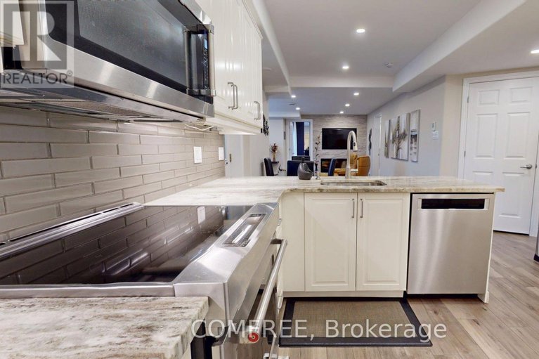 29132949/70-wilderness-way/stittsville-north/ottawa/ontario/K2S2E3_29