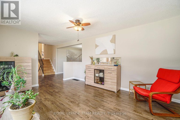 28576788/6870-edgar-brault-street/orleanssunridge/ottawa/ontario/K1C1L7_5