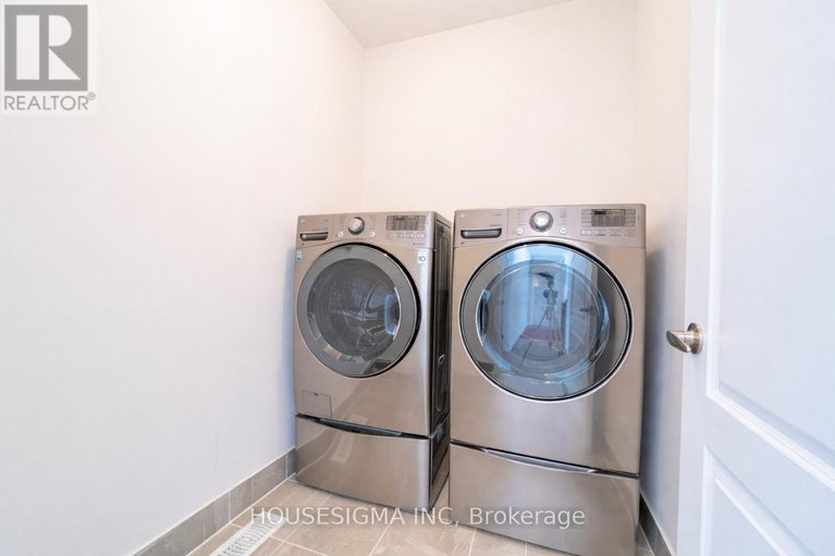 29388290/547-ponthieu-circle/orleans-village/ottawa/ontario/K1W0N5_22