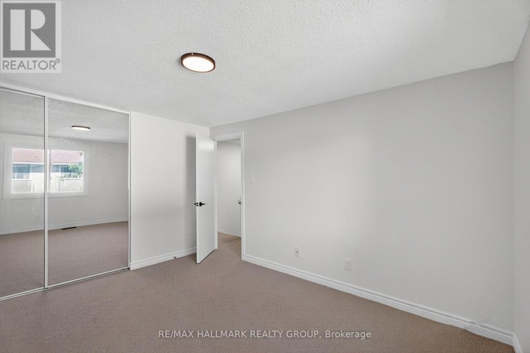 29155788/3921c-old-richmond-road/arbeatha-park/ottawa/ontario/K2H8T9_20