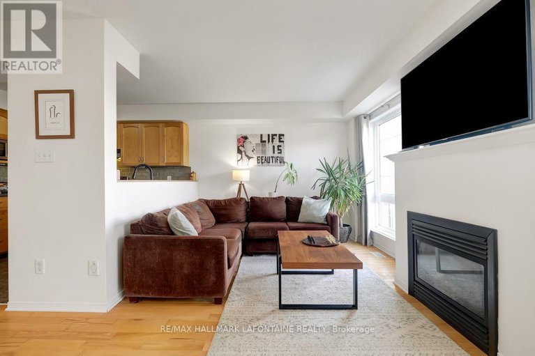 29412973/442-wisteria-crescent/hunt-club/ottawa/ontario/K1V0P1_5