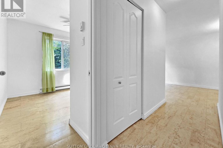 28719477/202a-2044-arrowsmith-drive/beacon-hill-south/ottawa/ontario/K1J7V8_6
