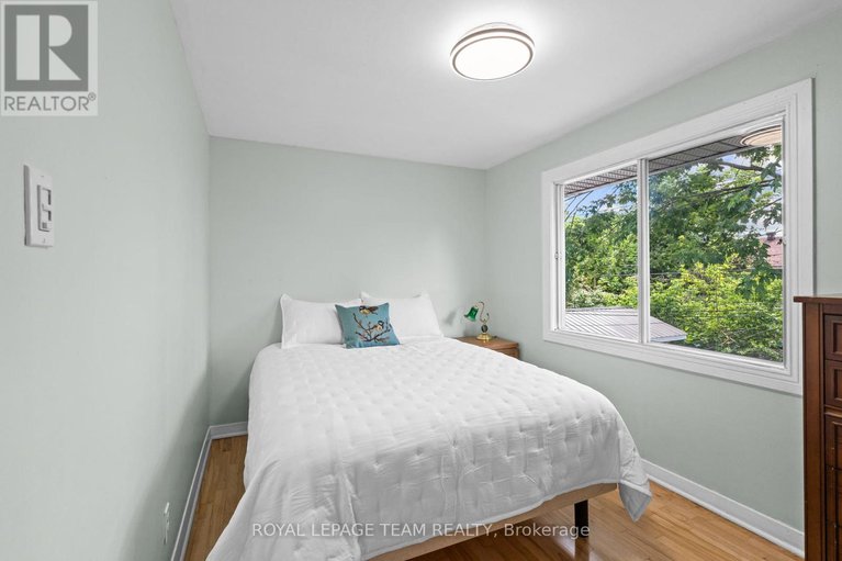 28651441/334-queen-mary-street/overbrookcastle-heights/ottawa/ontario/K1K1W9_19