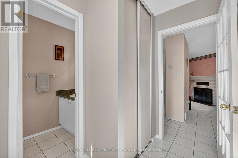 28919810/273-kinglet-way/chatelaine-village/ottawa/ontario/K1E2T9_5