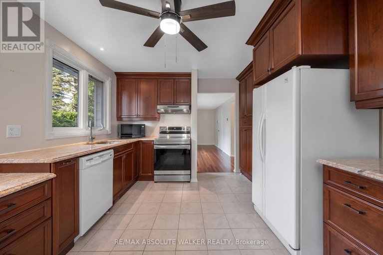 28746001/1439-metz-crescent/carson-meadows/ottawa/ontario/K1K3Z9_16